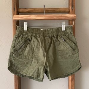 Hudson zip-pocket, elastic waist cargo shorts